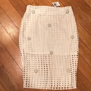 NWT Endless Rose sz s netted looking white skirt